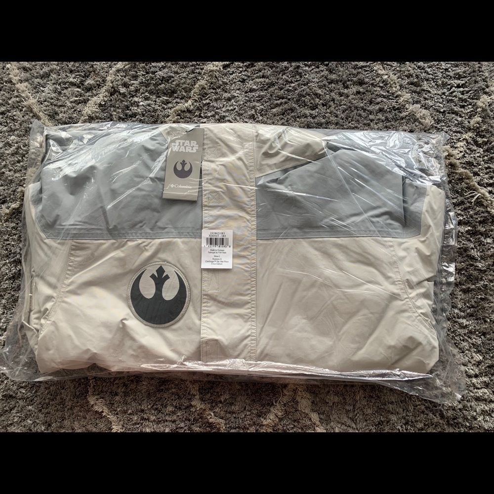 NEW with tag Columbia Challenger Star Wars Jacket